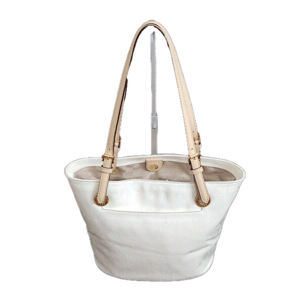 Michael Kors Jet Set Travel Medium Saffiano Leather Top-Clip Tote Bag in White - Picture 4 of 13